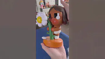 Let’s unbox the crybaby sad club lamp! #popmart #crybaby #unboxing