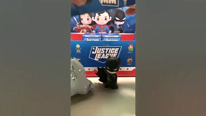 Pop Mart - Justice League Blind Box / Batman