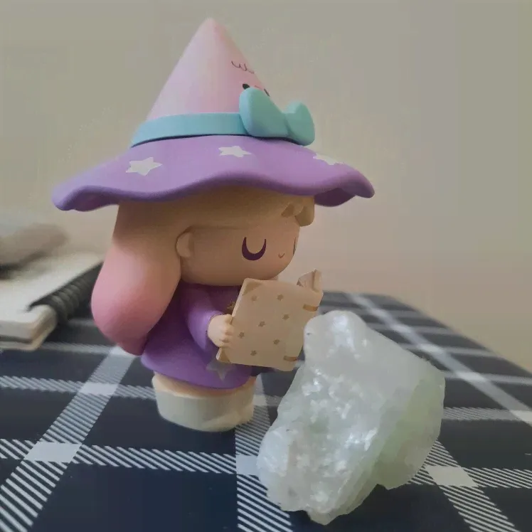 🛍 POP MART MOMIJI коллекционные милые фигурки в виде книжки-3