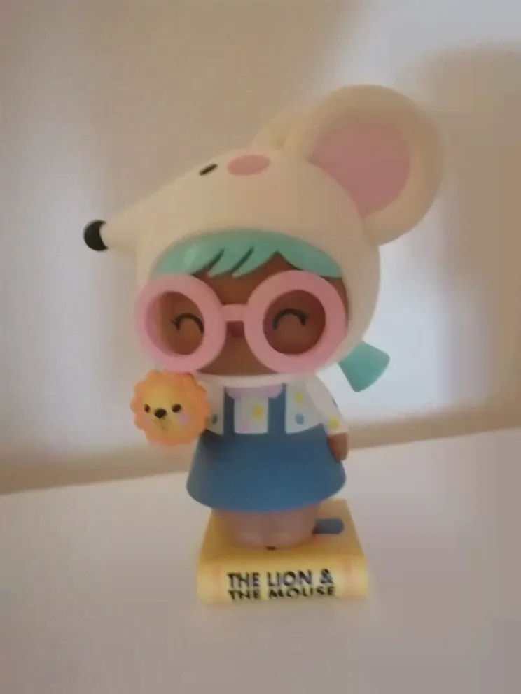 🛍 POP MART MOMIJI коллекционные милые фигурки в виде книжки-4