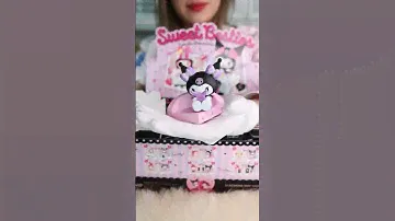 OMG this #Sanrio series is cuteee....💗 #blindbox #unboxing #sanrio  #mymelody #kuromi
