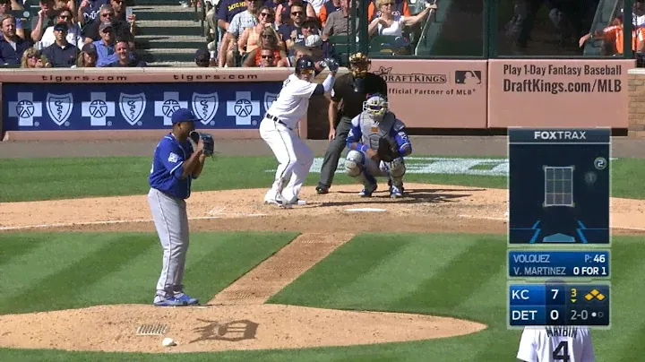 V-Mart crushes a grand slam in the 3rd